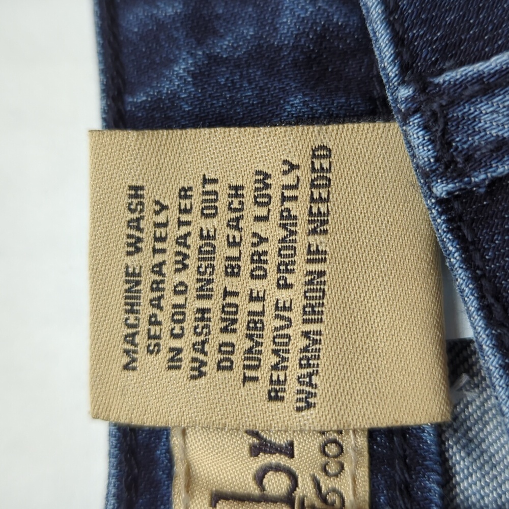 Hybrid & Co. Butt Lift Stretch Distressed Ripped Bermuda Jean City Shorts 3 Blue - Picture 4 of 13